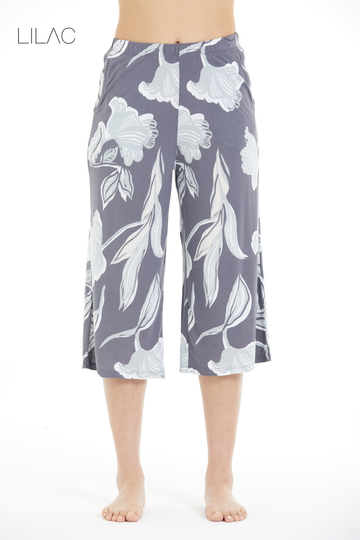 Comfortable Floral Print 100% Viscose Capri Pants LLC-0010 V2
