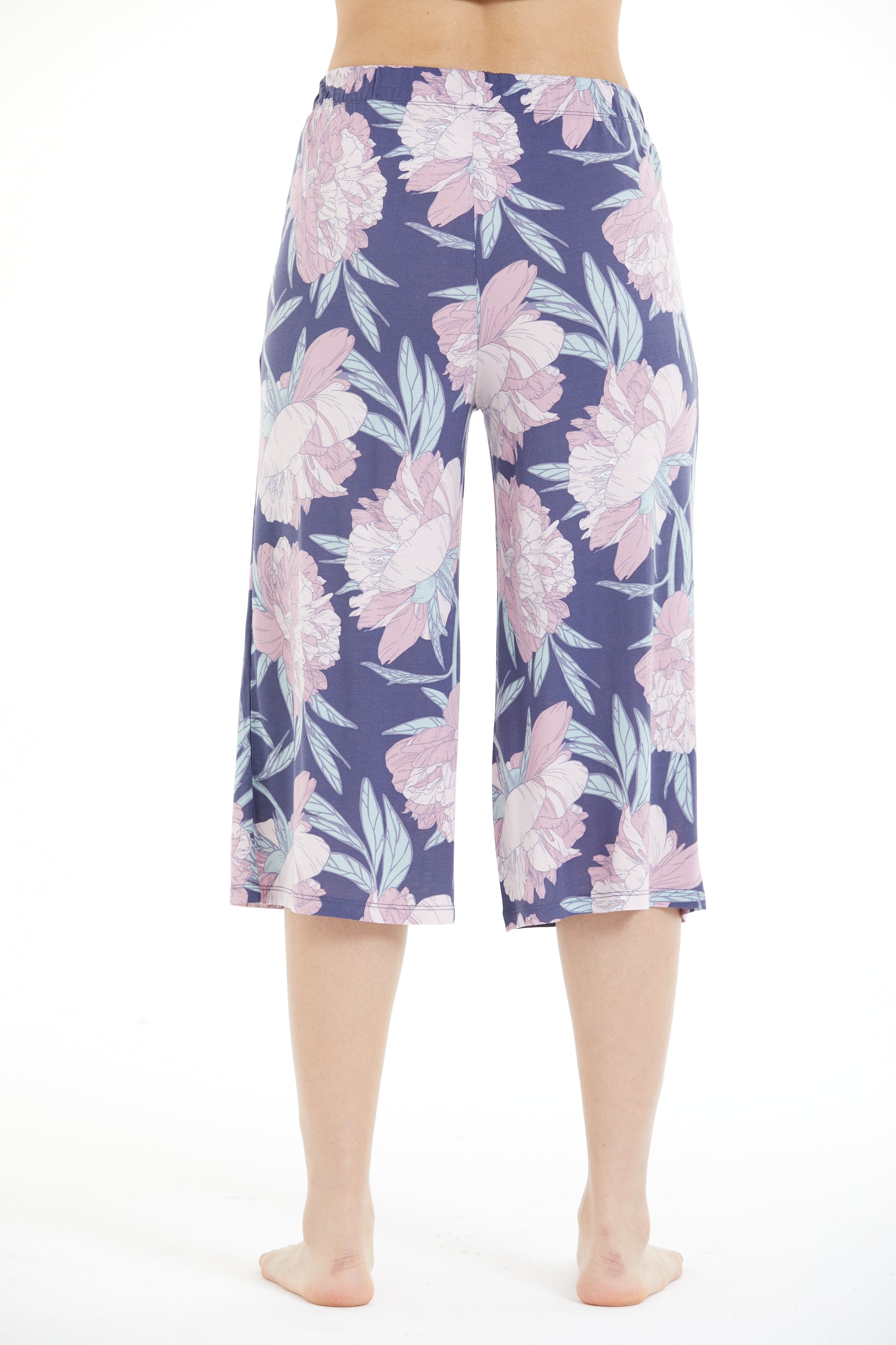 Comfortable Floral Print 100% Viscose Capri Pants LLC-0010 V5