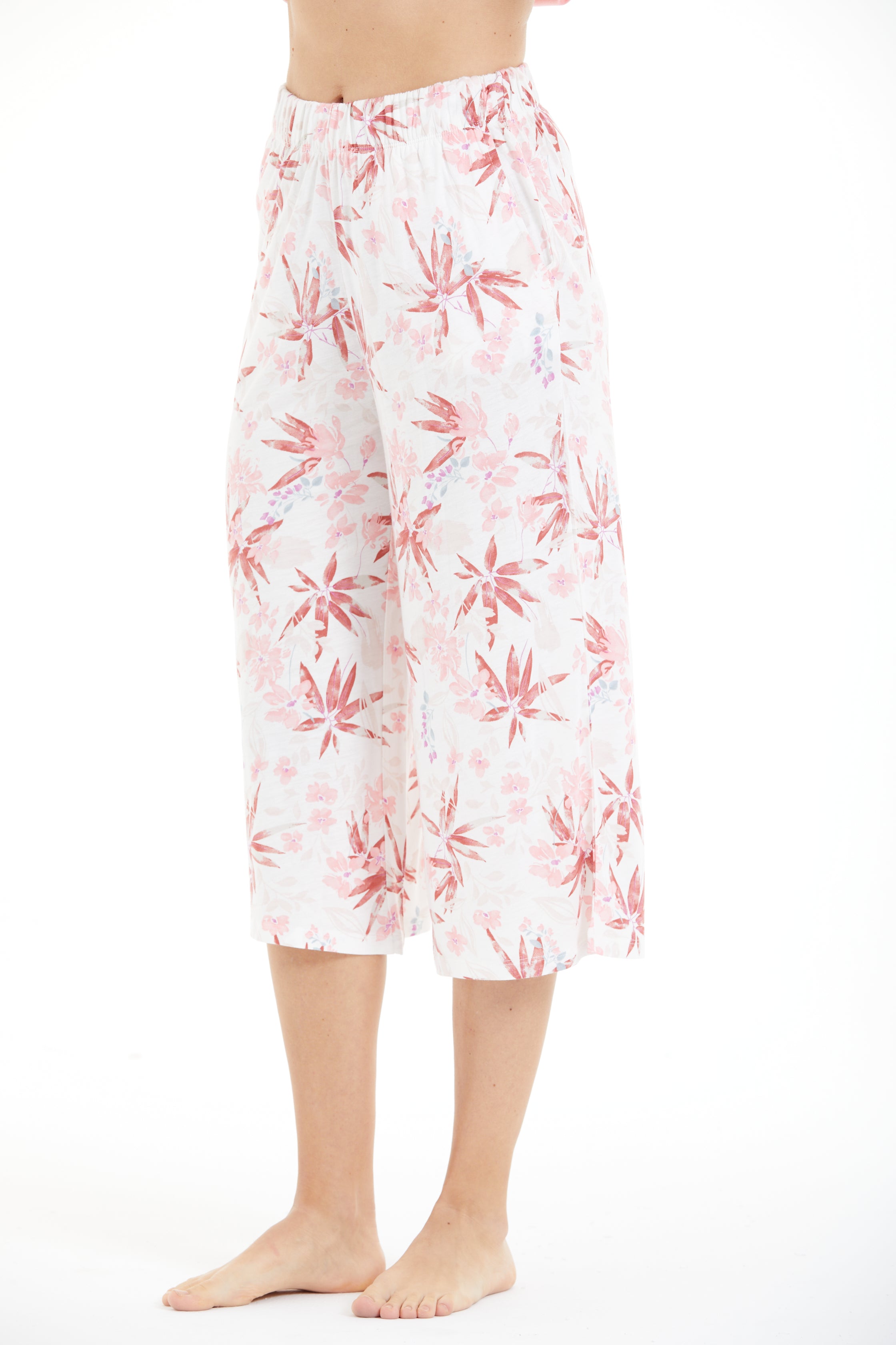 Comfortable Floral Patterned 100% Viscose Capri Pants LLC-0010 V6