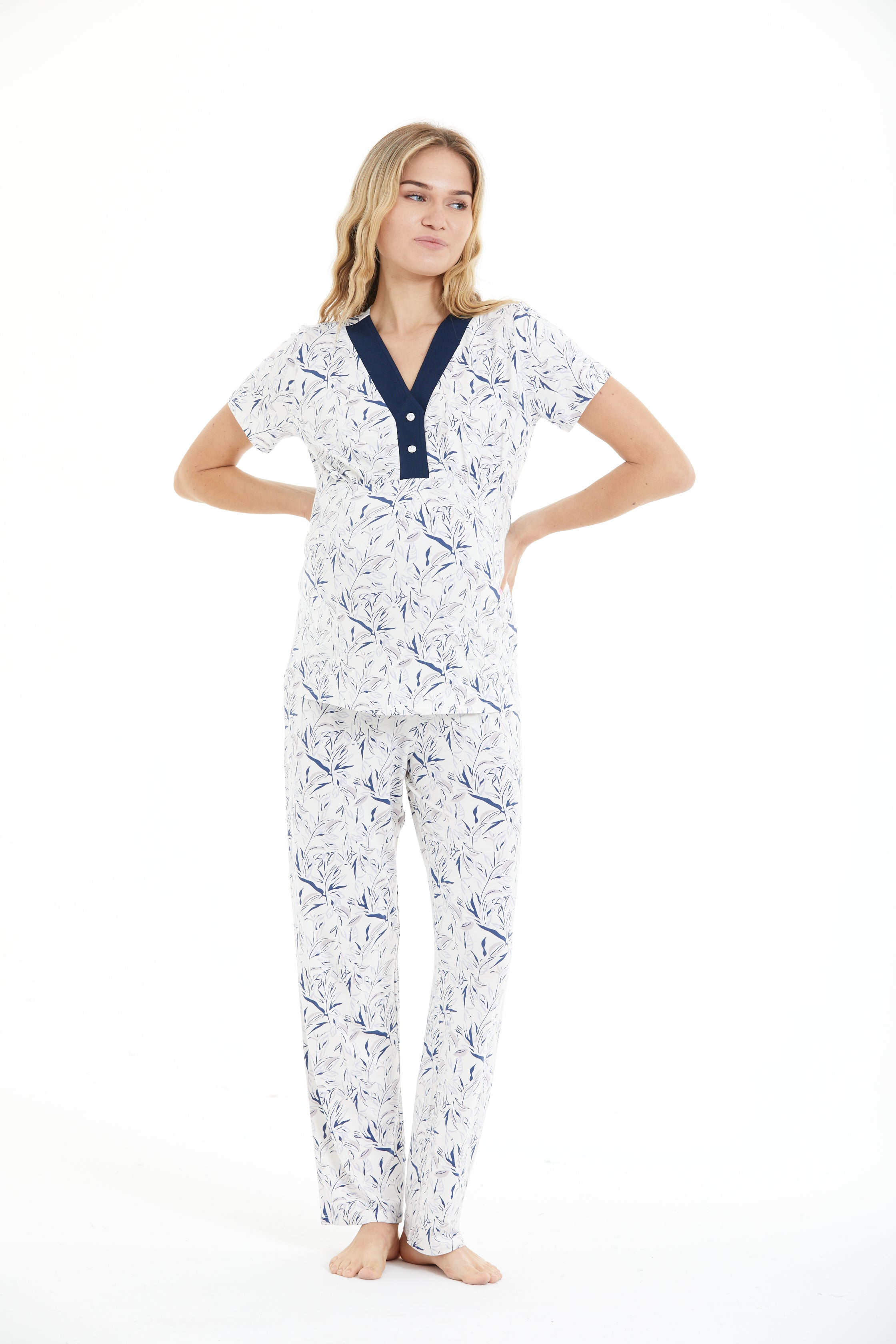 Hamile & Lohusa V Yaka Düğmeli Pijama Takımı Ecru Desenli